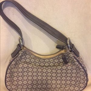 Nine West Small shoulder bag .